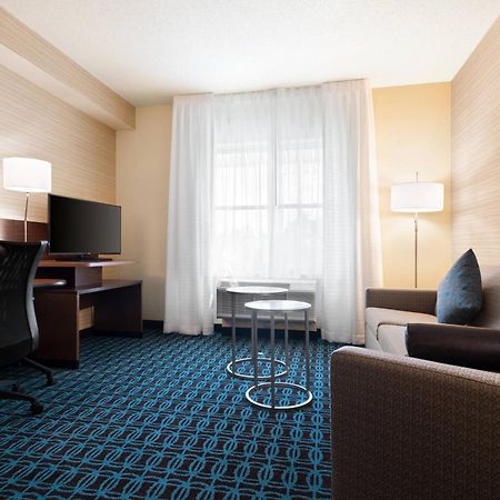Fairfield Inn & Suites By Marriott Charlottesville Downtown/University Area Exteriör bild