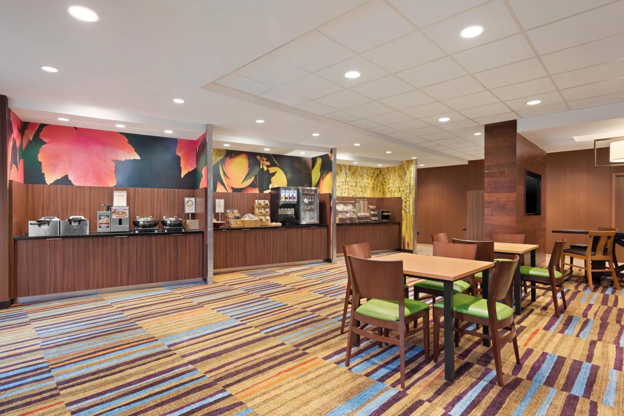 Fairfield Inn & Suites By Marriott Charlottesville Downtown/University Area Exteriör bild