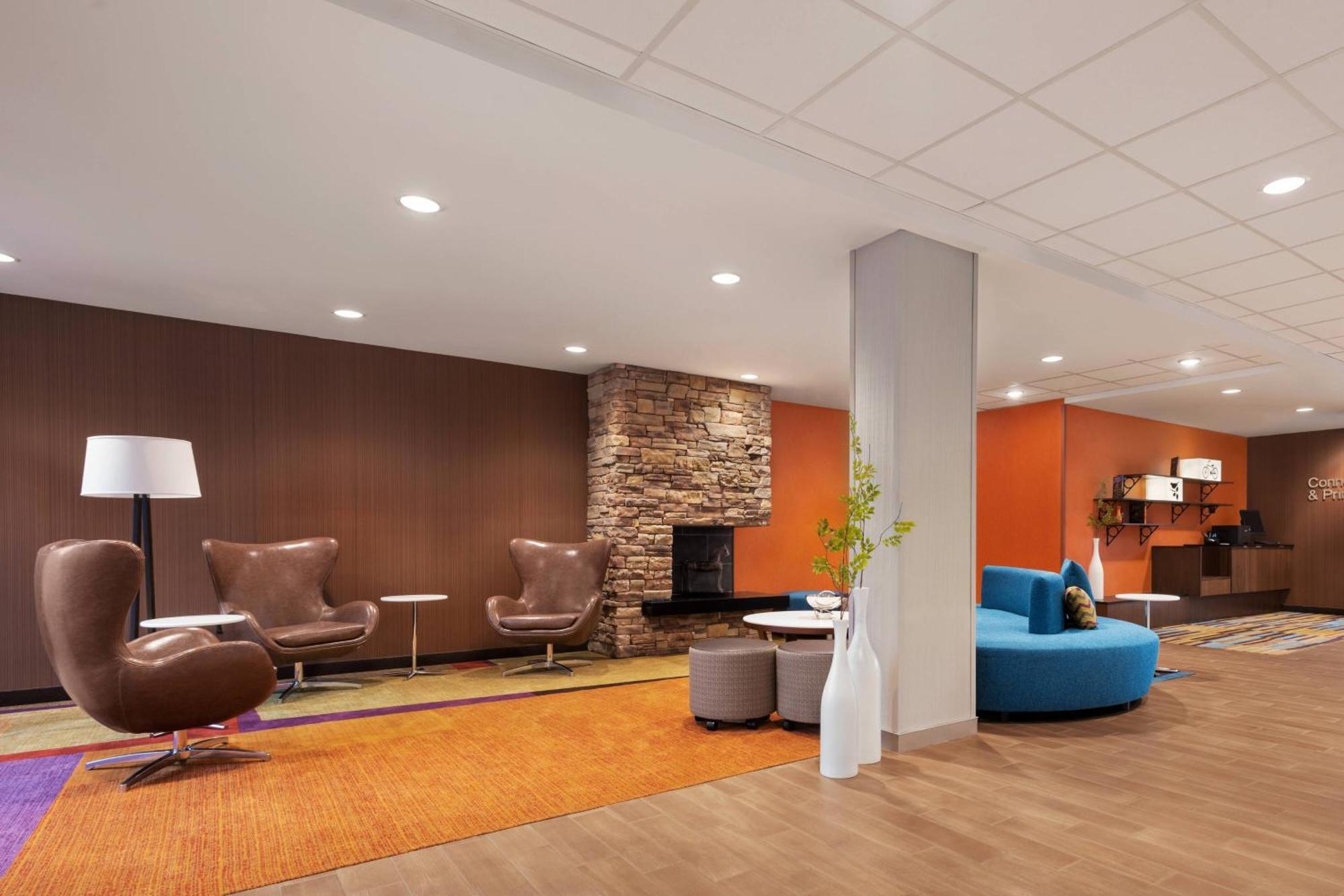 Fairfield Inn & Suites By Marriott Charlottesville Downtown/University Area Exteriör bild