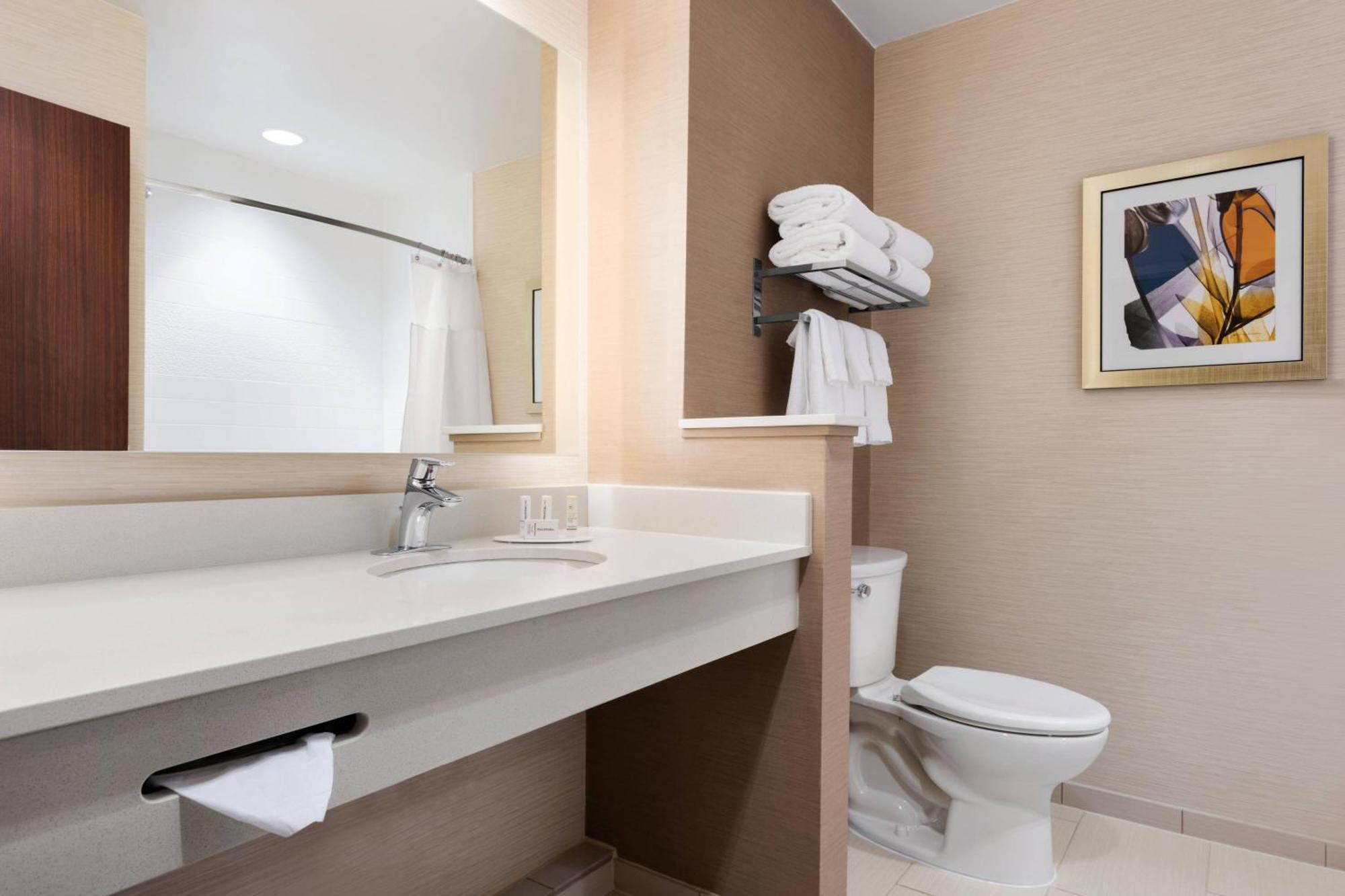 Fairfield Inn & Suites By Marriott Charlottesville Downtown/University Area Exteriör bild