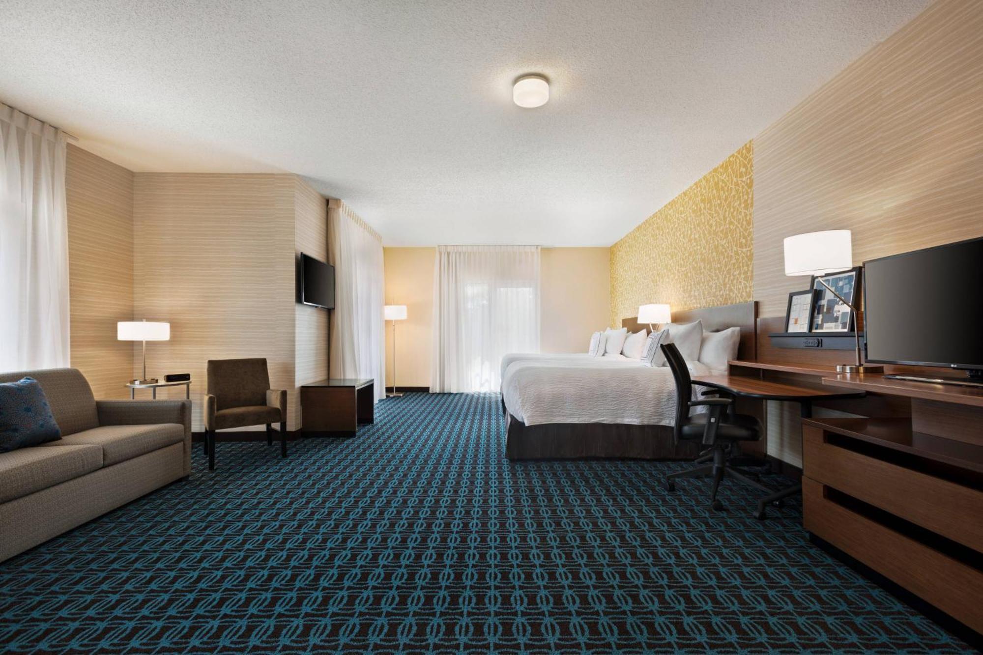 Fairfield Inn & Suites By Marriott Charlottesville Downtown/University Area Exteriör bild